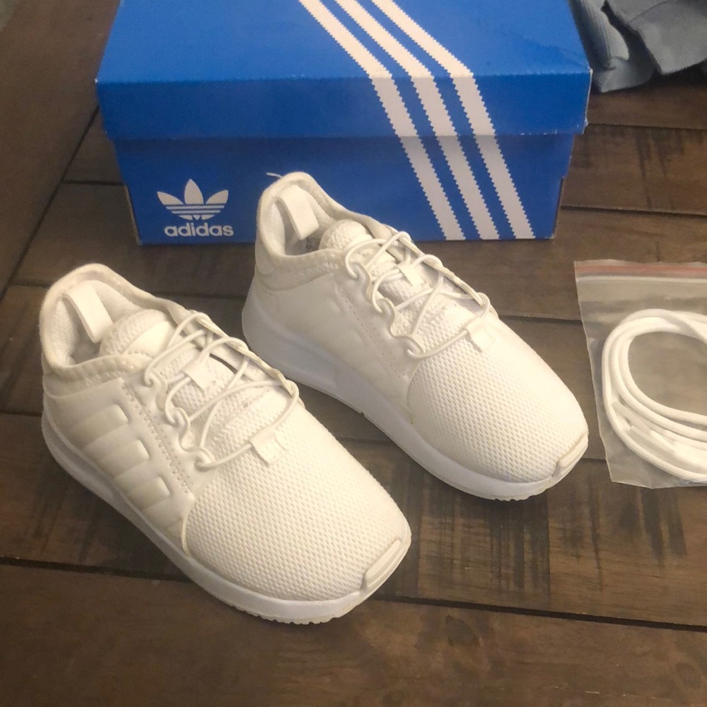 Adidas White toddler Sneakers size 8